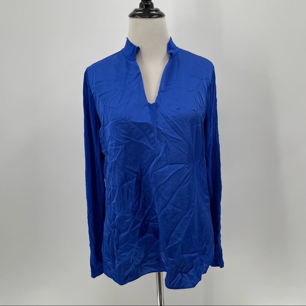 Tahari Woman’s Blue Blouse